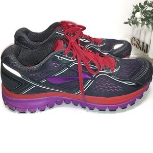 Brooks Women's Ghost 8th Edition size 10